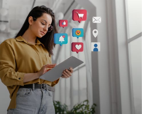 Marketing & Communication